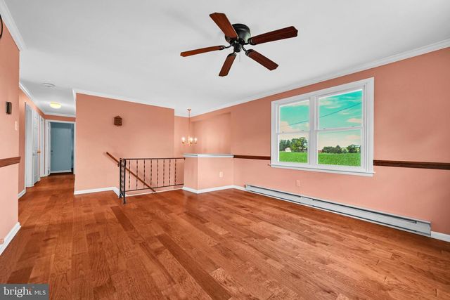 729 LITITZ RD, Manheim, PA 17545