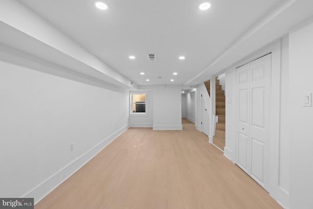 939 SHEPHERD ST NW, Washington, DC 20011