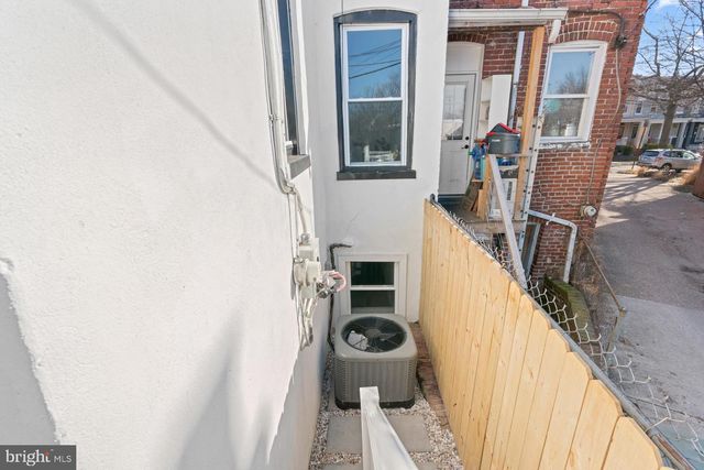 939 SHEPHERD ST NW, Washington, DC 20011