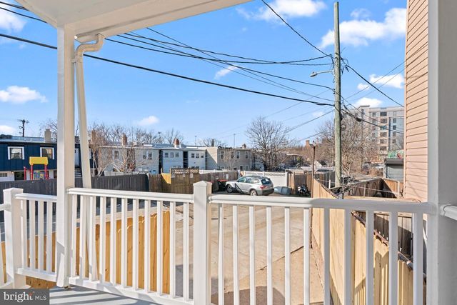 939 SHEPHERD ST NW, Washington, DC 20011