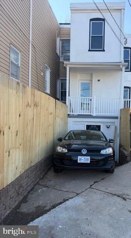 939 SHEPHERD ST NW, Washington, DC 20011