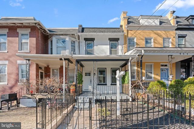 939 SHEPHERD ST NW, Washington, DC 20011