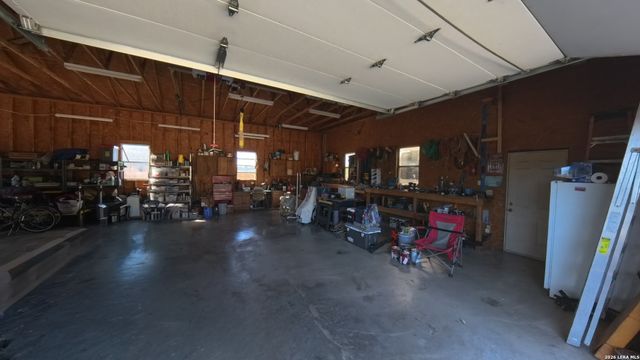 857 Madrona, Pipe Creek, TX 78063