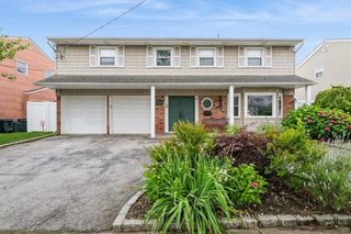 164 Jeffery Lane, Oceanside, NY 11572