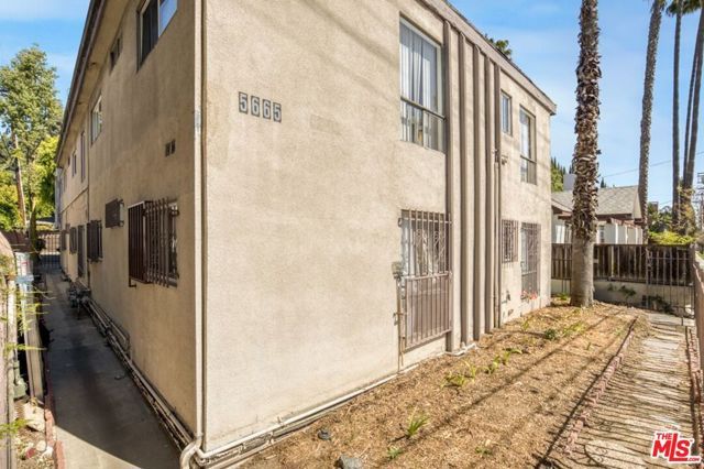 5665 Franklin Avenue, Los Angeles, CA 90028