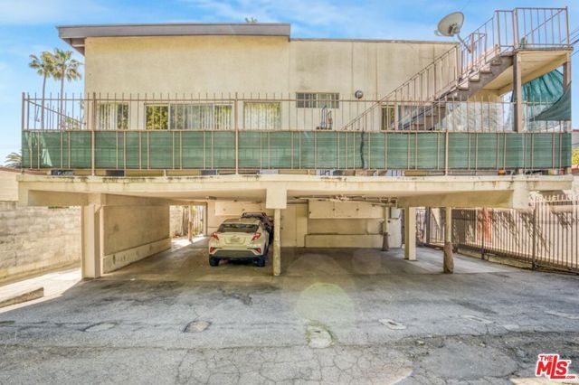 5665 Franklin Avenue, Los Angeles, CA 90028