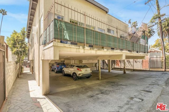 5665 Franklin Avenue, Los Angeles, CA 90028