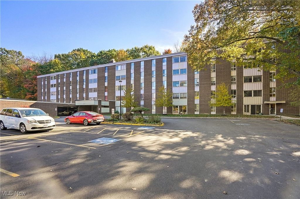 3068 Kent Road 506, Stow, OH 44224