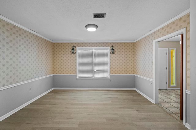 18 Hazelwood, Conway, AR 72032