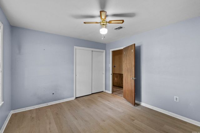 18 Hazelwood, Conway, AR 72032