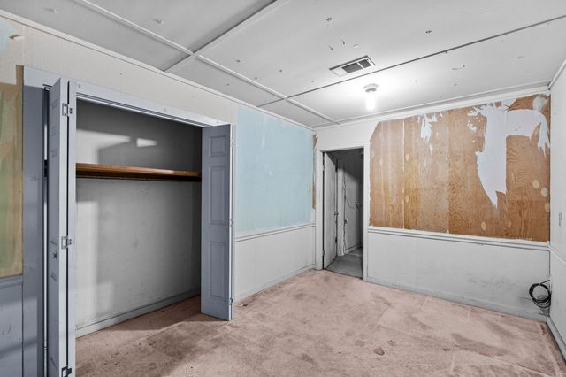 18 Hazelwood, Conway, AR 72032