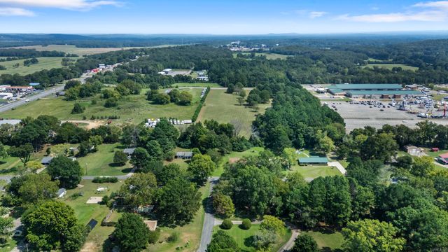 18 Hazelwood, Conway, AR 72032