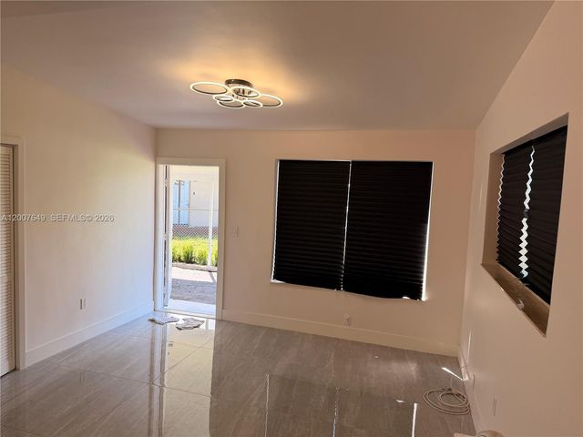 318 NW 30th Ter, Fort Lauderdale, FL 33311