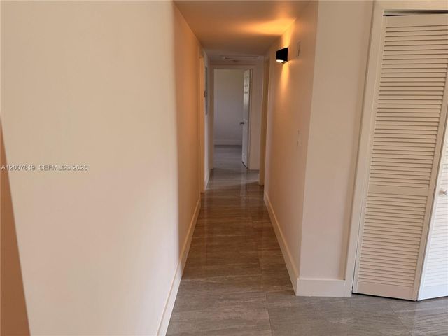 318 NW 30th Ter, Fort Lauderdale, FL 33311