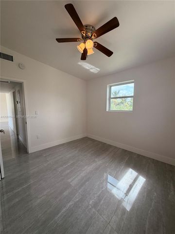 318 NW 30th Ter, Fort Lauderdale, FL 33311