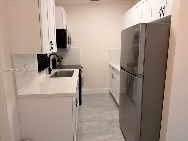 318 NW 30th Ter, Fort Lauderdale, FL 33311