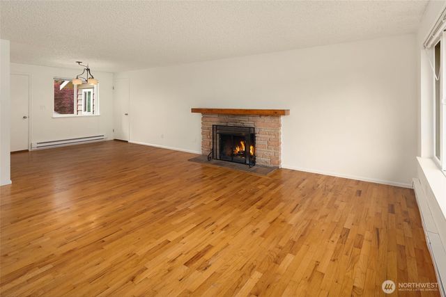 21124 50th Place W, Lynnwood, WA 98036