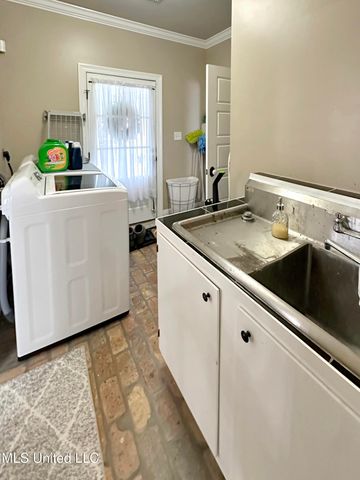 3064 Highway 53, Poplarville, MS 39470