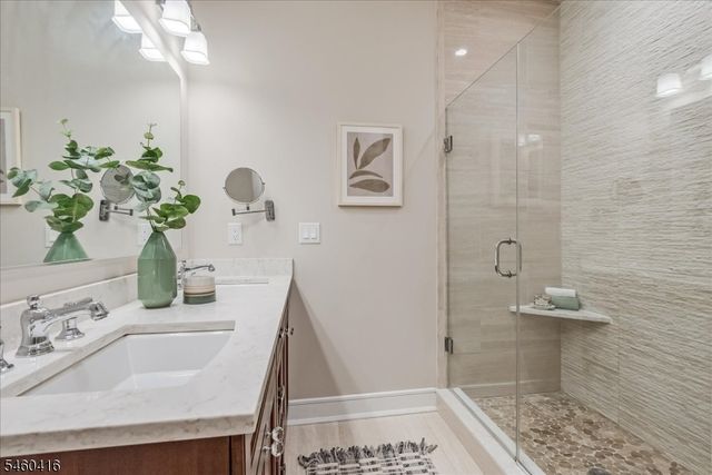 6 Clover Court, Berkeley Heights Twp., NJ 07922