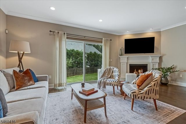 6 Clover Court, Berkeley Heights Twp., NJ 07922