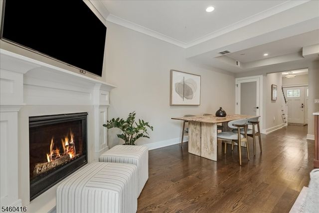 6 Clover Court, Berkeley Heights Twp., NJ 07922