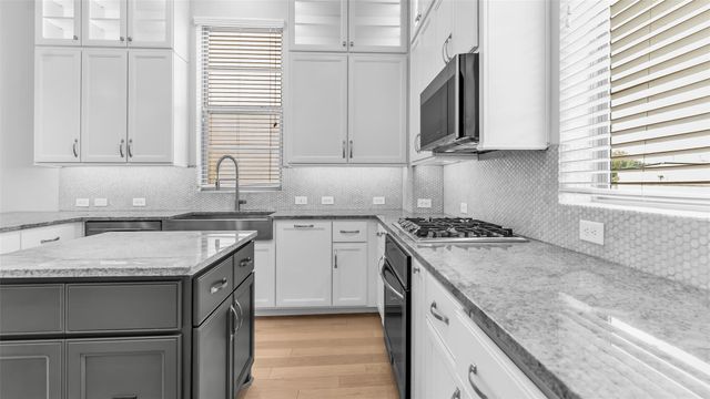 5429 Larkin Street, Houston, TX 77007