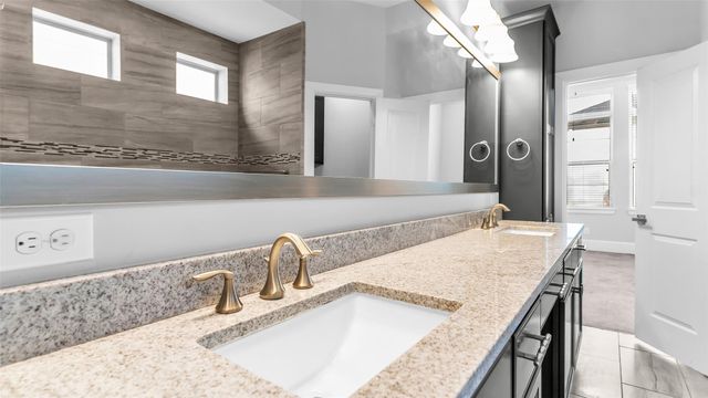 5429 Larkin Street, Houston, TX 77007