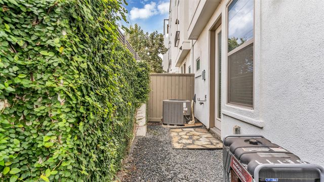 5429 Larkin Street, Houston, TX 77007