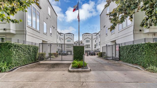 5429 Larkin Street, Houston, TX 77007