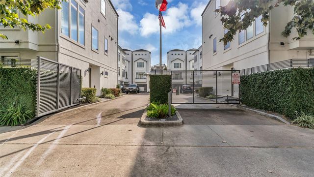 5429 Larkin Street, Houston, TX 77007