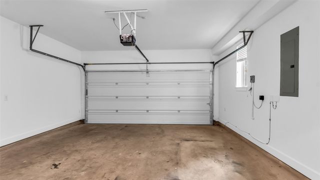 5429 Larkin Street, Houston, TX 77007