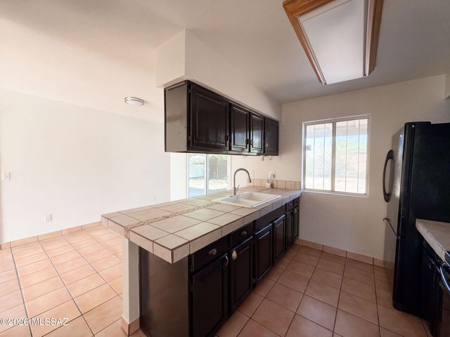 5349 S Greenway Drive, Tucson, AZ 85706