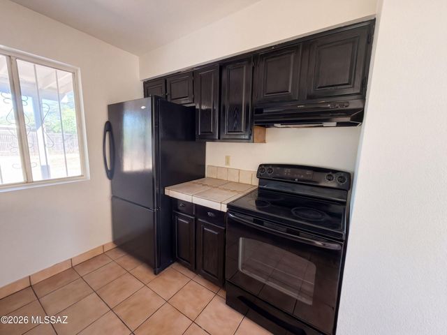 5349 S Greenway Drive, Tucson, AZ 85706