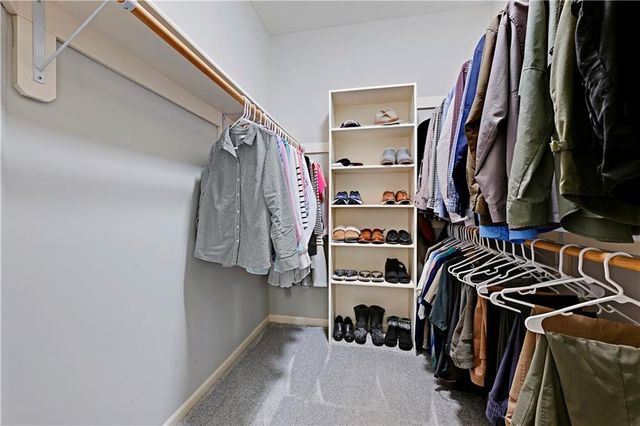 15984 W 159th Terrace, Olathe, KS 66062