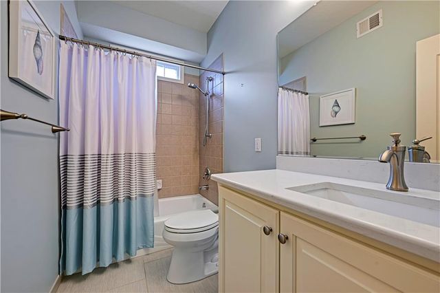 15984 W 159th Terrace, Olathe, KS 66062