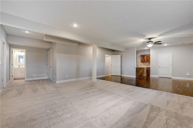 15984 W 159th Terrace, Olathe, KS 66062