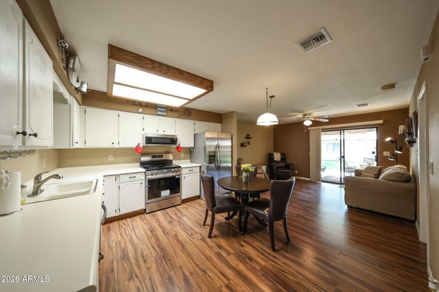 2064 S FARNSWORTH Drive 25, Mesa, AZ 85209