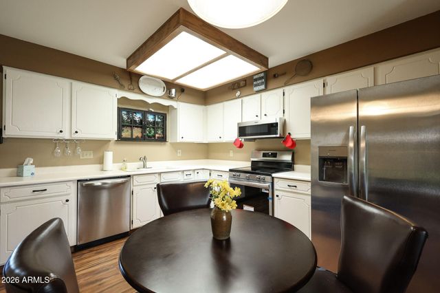 2064 S FARNSWORTH Drive 25, Mesa, AZ 85209