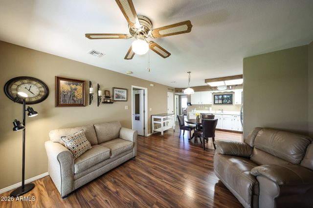 2064 S FARNSWORTH Drive 25, Mesa, AZ 85209