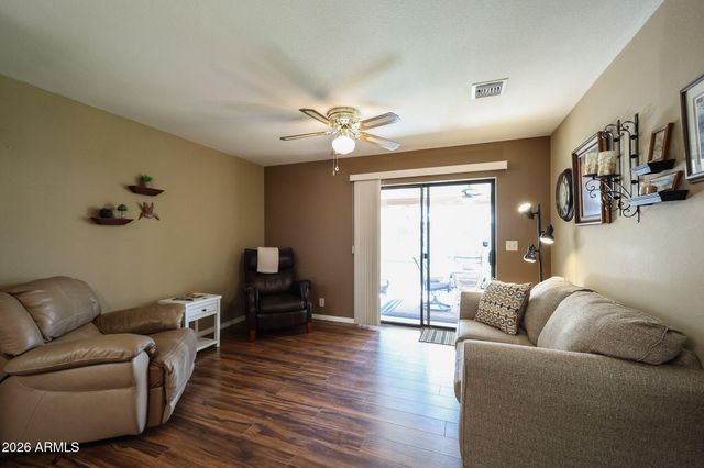 2064 S FARNSWORTH Drive 25, Mesa, AZ 85209