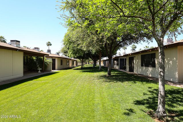 2064 S FARNSWORTH Drive 25, Mesa, AZ 85209