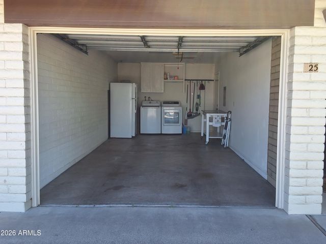 2064 S FARNSWORTH Drive 25, Mesa, AZ 85209