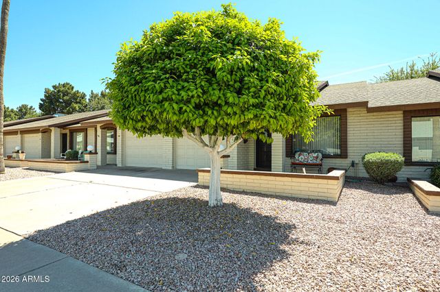 2064 S FARNSWORTH Drive 25, Mesa, AZ 85209
