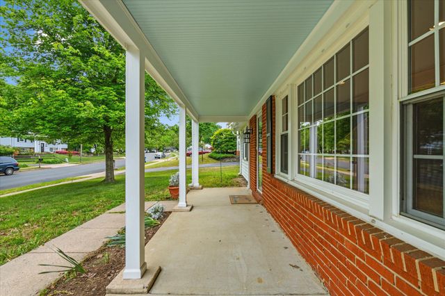 5406 DUNSMORE RD, Alexandria, VA 22315