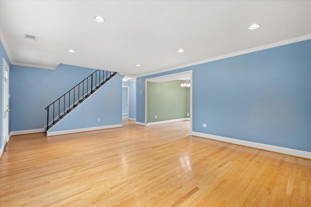 5406 DUNSMORE RD, Alexandria, VA 22315