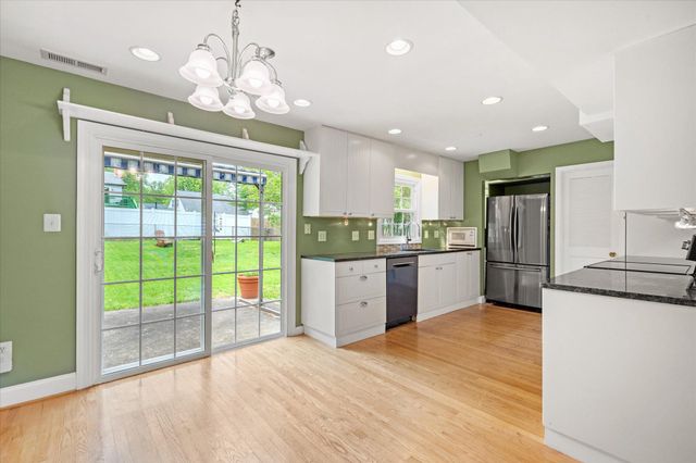 5406 DUNSMORE RD, Alexandria, VA 22315