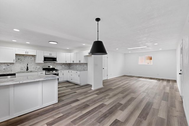 228 Garcia Street NE, Albuquerque, NM 87123