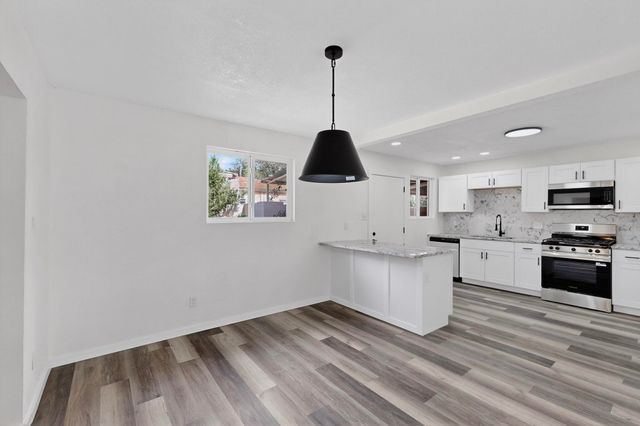 228 Garcia Street NE, Albuquerque, NM 87123