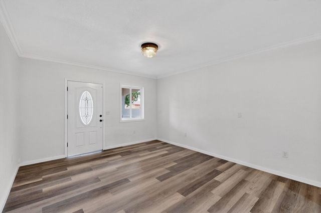 228 Garcia Street NE, Albuquerque, NM 87123