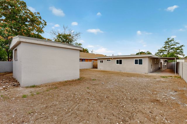 228 Garcia Street NE, Albuquerque, NM 87123